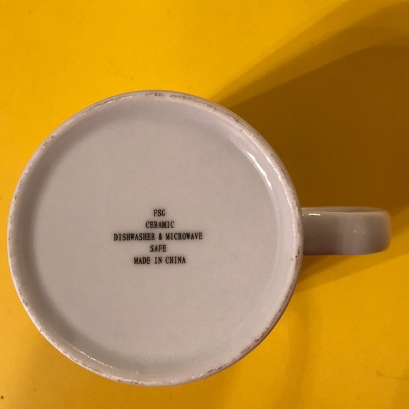 Modern Christmas tree mug - Picture 3 of 3